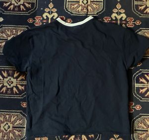 Cropped navy Blue tshirt