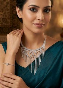 Sparkling Rhinestone Necklace Set