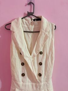 Sleeveless Double-Breasted White Romper