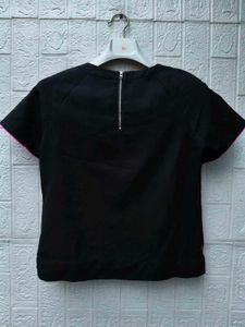 New with tag Artistic Graphic Print T-Shirt