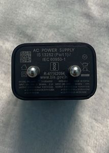 Motorolla Original Adapter with USB-C Cable
