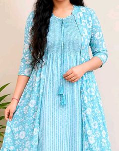 Elegant Blue Floral Print Kurta Set