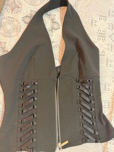 Beegle Stylish Black Halter Neck Top