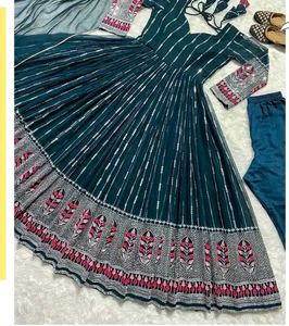 Free Shiping &amp; 🆓 🎁Embroidered Stunning Anarkali