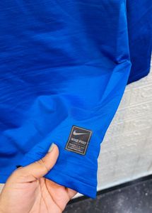 🇬🇧 Nike Pro imported fleece T-shirt