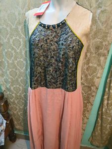 Elegant Maxi Dress sleeve available