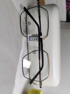 Gucci Eyeglasses Frame - Stylish &amp; Chic