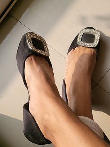 Roger Vivier Flats