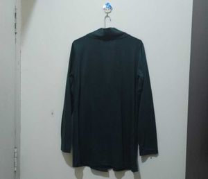 Entease Dark green coverup or shrug