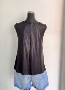 Black V-Neck Sleeveless Tunic Top