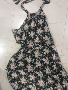 Flowy Floral Print Maxi Dress