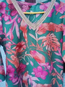 Beautiful Floral Kurta Set 😍