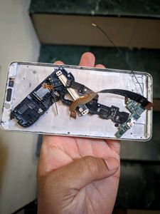 Redmi 6A Smartphone Internal Components