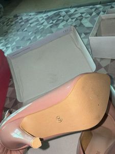 Chic Pink Patent Heels