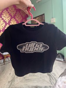 BURGER BAE ROUND NECK CROP BABY TEE