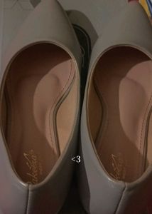 Elegant Pointed Toe Flats - Comfortable &amp; Stylish