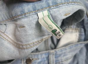Newme Asia jeans not used new medium to large