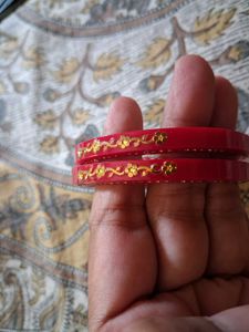 Elegant Gold Tone Bracelet
