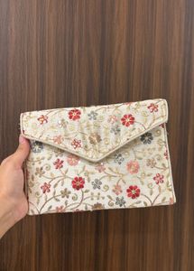 Embroidered Ethnic Purse