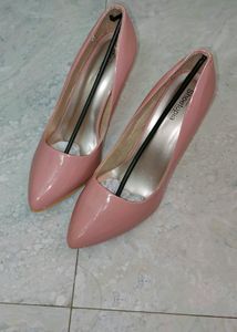 Shoetopia Women Pink Solid Pump (EURO 39)