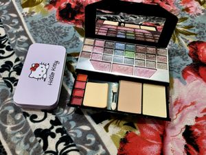 New With Tag Eyeshadow Palette