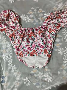 Floral Print Puff Sleeve Crop Top