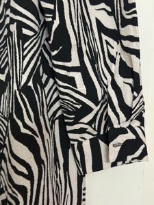 Chic Zebra Print Shirt Dress