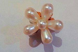 Elegant Pearl Flower Hair Clips