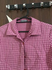 Pink Y2k fitted top