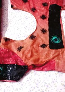 Elegant Embroidered Saree Blouse