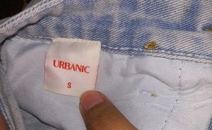 URBANIC RIPPED SHORTS
