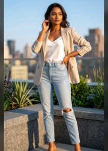 Stylish Ripped Jeans Outfit