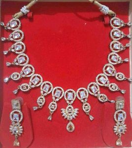 Exquisite CZ Stone Necklace &amp; Earrings Set