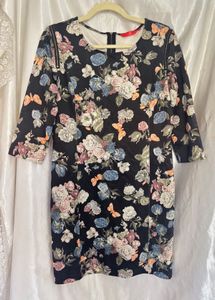 ELLE Floral Stretchable Mini Dress (L)