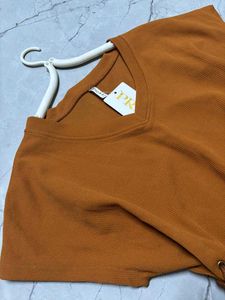 Chic Lace-Up Detail Midi Dress