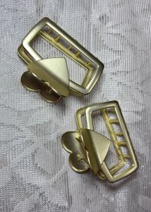 Unique Gold Tone Heart Hair Claw Clip