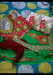 GREEN SAREE WITH EMBROIDERY BLOUSE PEICE SET