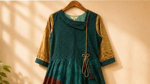 Elegant floor length printed Kurta