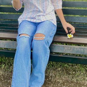 Ribbed blue jeans