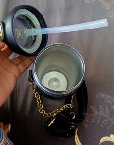 SIGNORAWARE Stylish tumbler with chain Strap