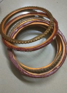 Lakh Mustard &amp; Maroon Mirror Work Set of Bangles
