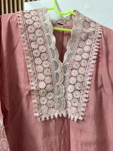 Elegant Pink Kurta with Lace Detail