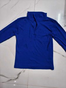 blue colour full sleeve top with jeans
