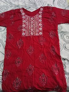 Red Kurti