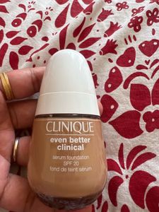 Clinique EvenBetter Clinical Serum Foundation SPF