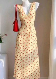 NEWME Floral Maxi Dress