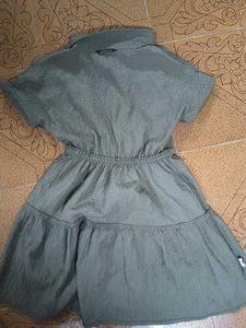 Flowy Olive Green Tiered Dress 9-10 year girls