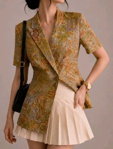 Chic Abstract Print Blazer