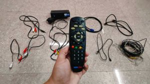 Tata Sky HD Set-Top Box with Remote &amp; Cables