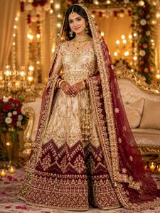 bridal Lehenga Choli with Dupatta heavy 👉free snd